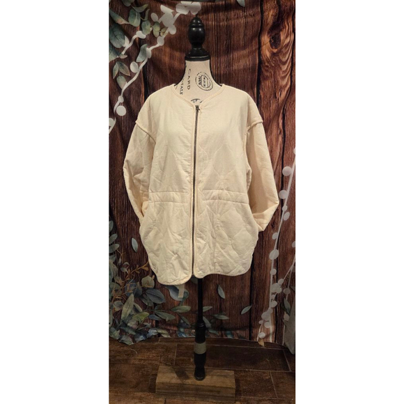 Quilted Jacket - Picture 3 of 5